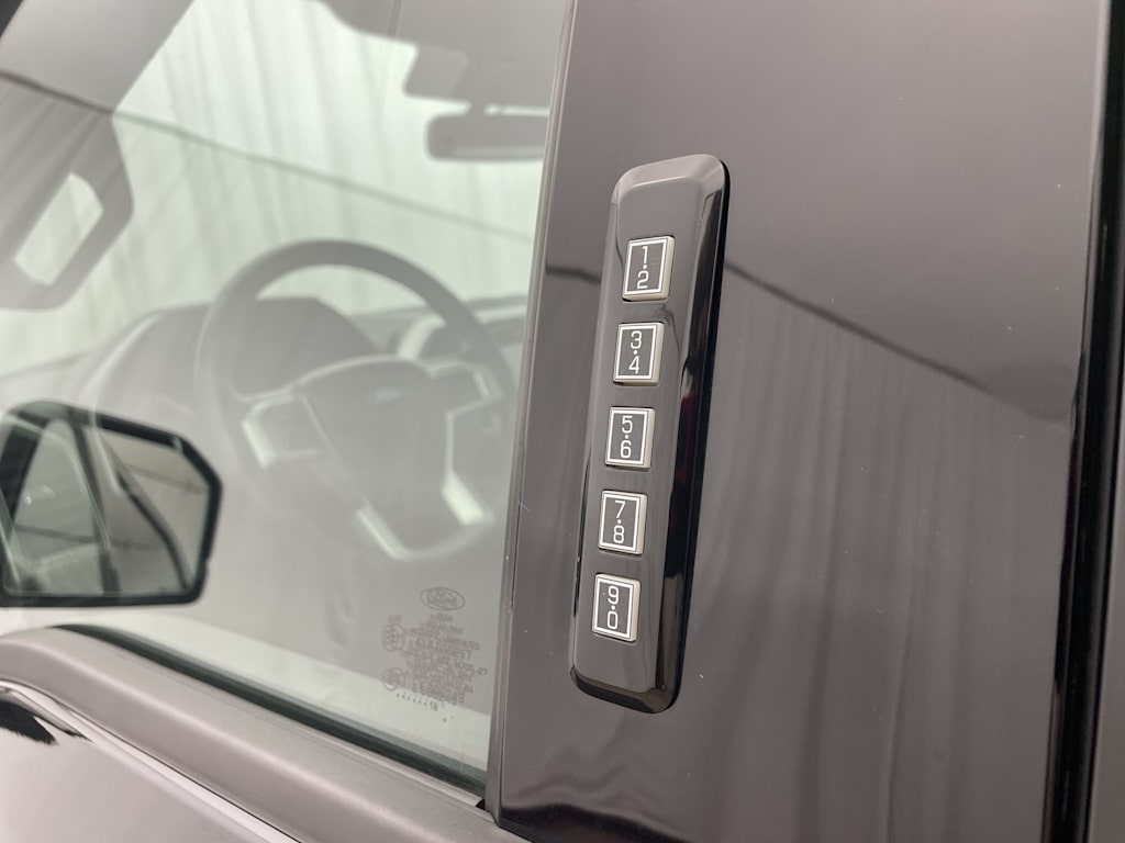 Thumbnail: 2018 Ford F-150 - 34