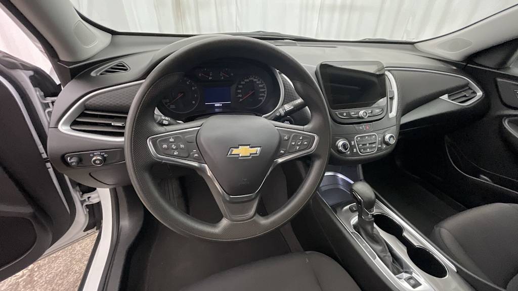 Thumbnail: 2024 Chevrolet Malibu - 2
