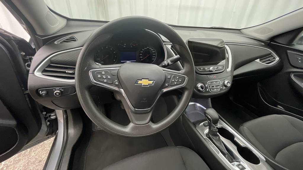 Thumbnail: 2024 Chevrolet Malibu - 2