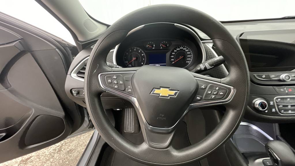Thumbnail: 2024 Chevrolet Malibu - 9