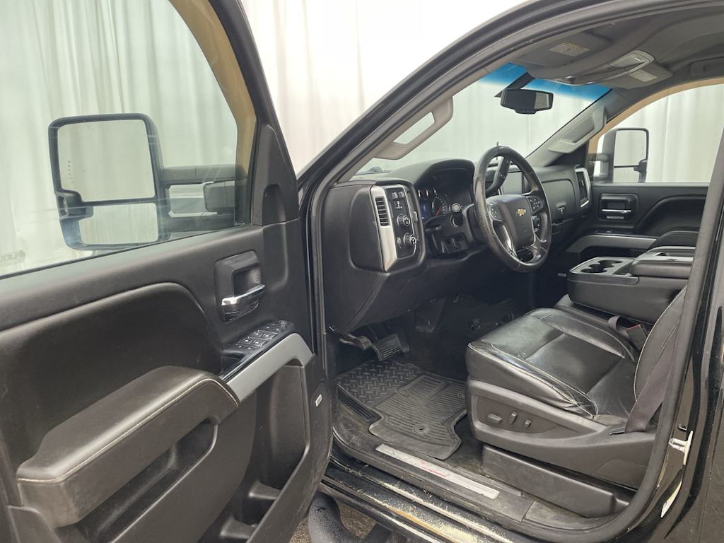 Thumbnail: 2016 Chevrolet Silverado 2500 - 2