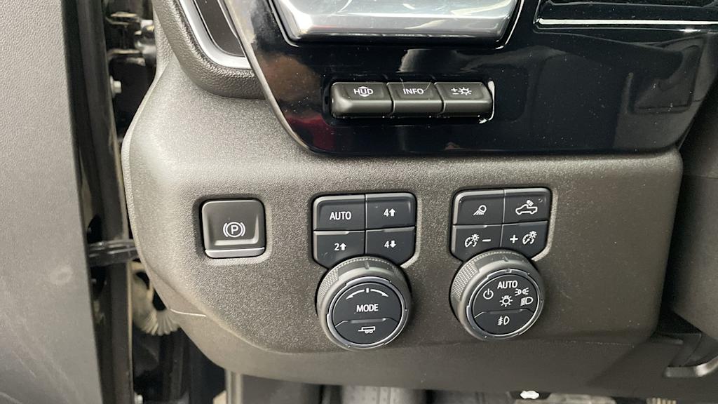 Thumbnail: 2024 Chevrolet Silverado 3500 - 34