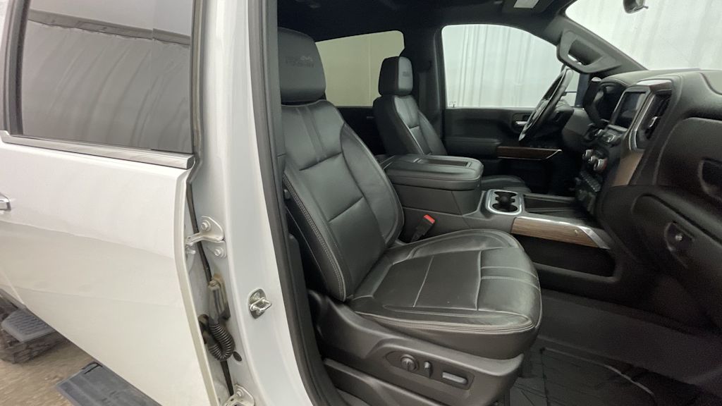 Thumbnail: 2022 Chevrolet Silverado 3500 - 24