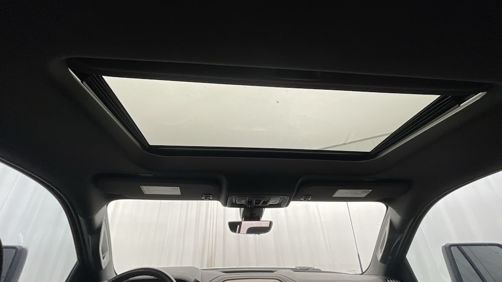 Thumbnail: 2022 Chevrolet Silverado 3500 - 22