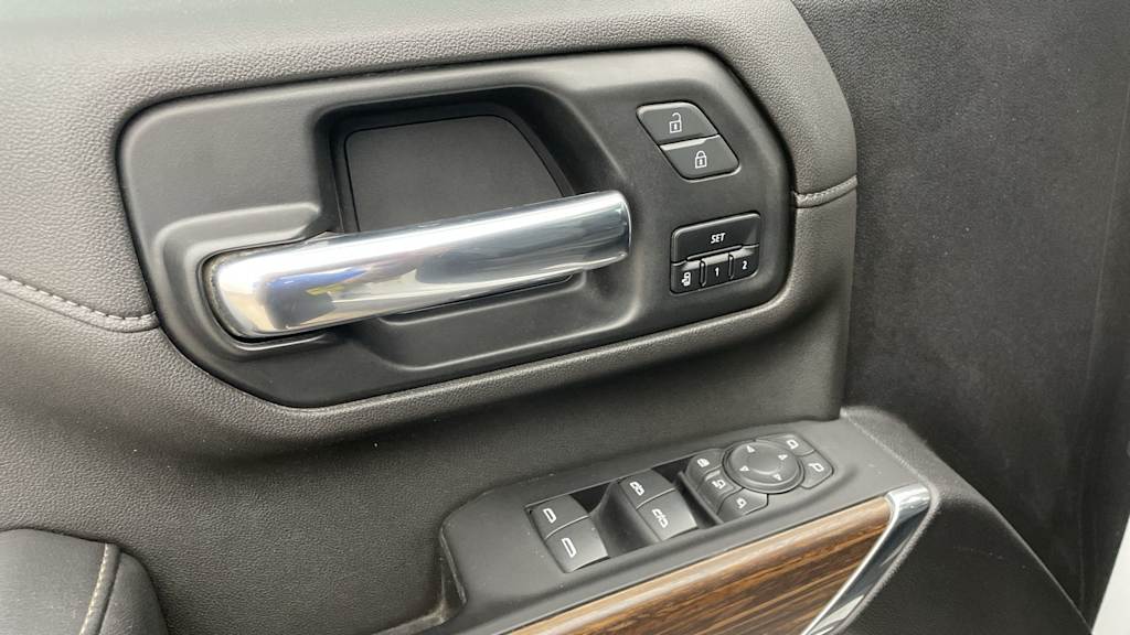 Thumbnail: 2022 Chevrolet Silverado 3500 - 20