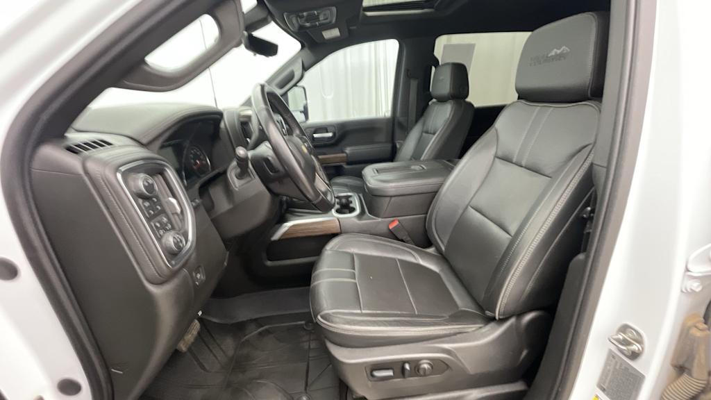 Thumbnail: 2022 Chevrolet Silverado 3500 - 11