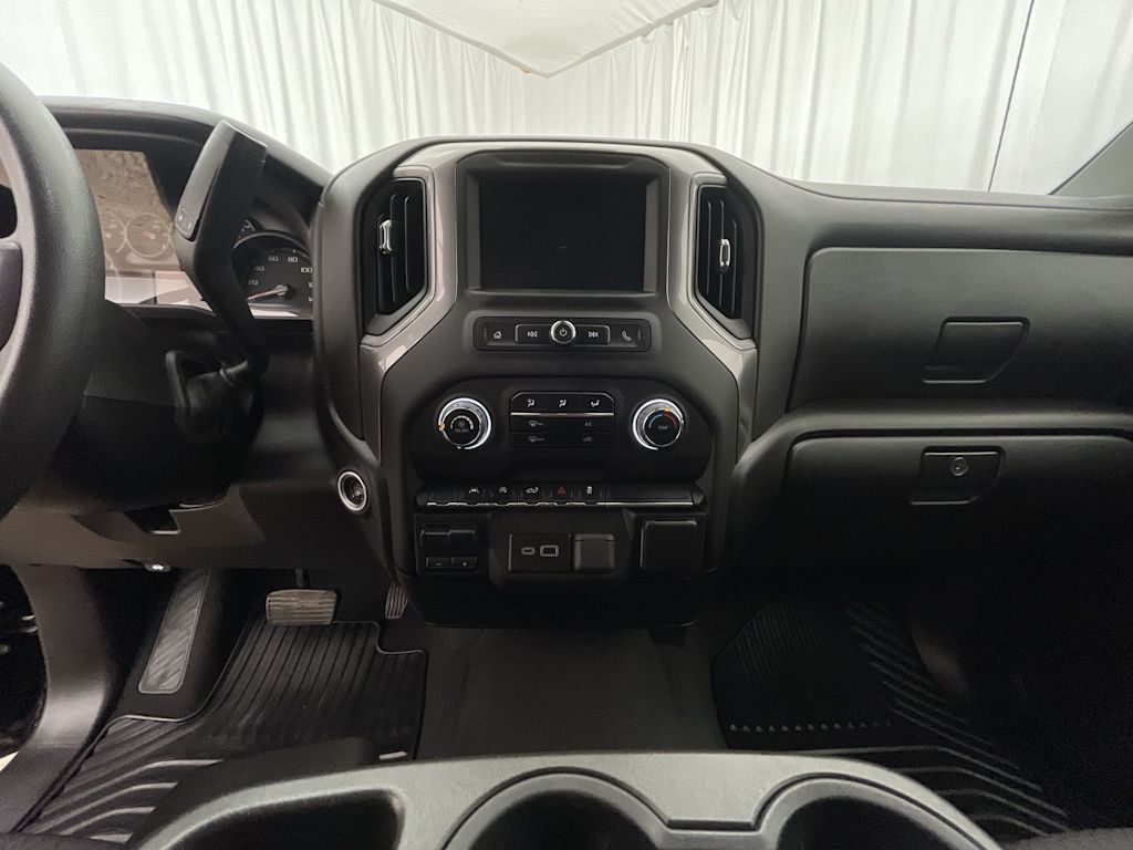 Thumbnail: 2024 Chevrolet Silverado 1500 - 14