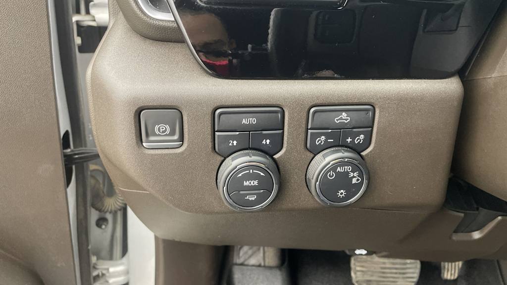 Thumbnail: 2022 Chevrolet Silverado 1500 - 33
