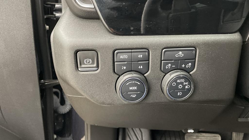 Thumbnail: 2023 Chevrolet Silverado 1500 - 33