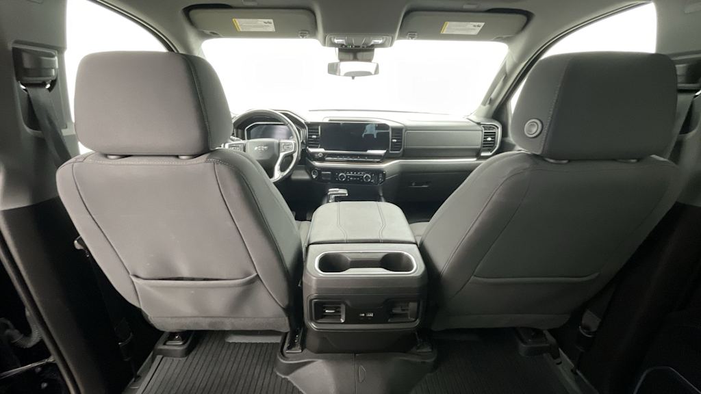 Thumbnail: 2023 Chevrolet Silverado 1500 - 21