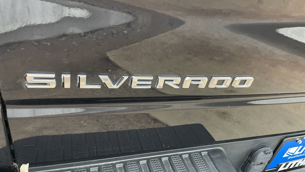 Thumbnail: 2023 Chevrolet Silverado 1500 - 42