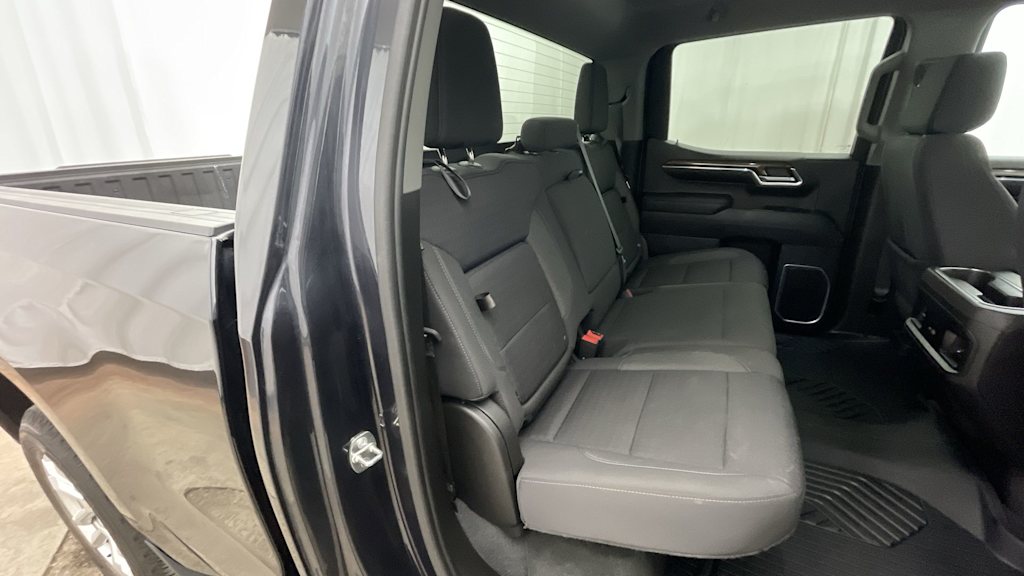 Thumbnail: 2023 Chevrolet Silverado 1500 - 22