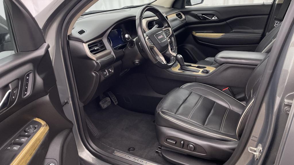 Thumbnail: 2017 GMC Acadia - 10