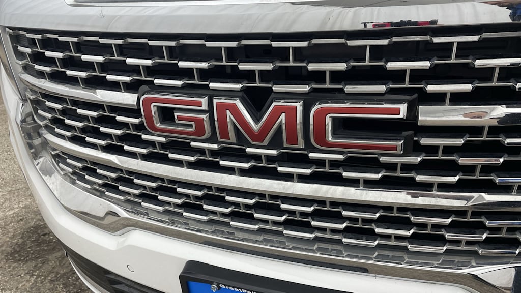 Thumbnail: 2023 GMC Acadia - 6