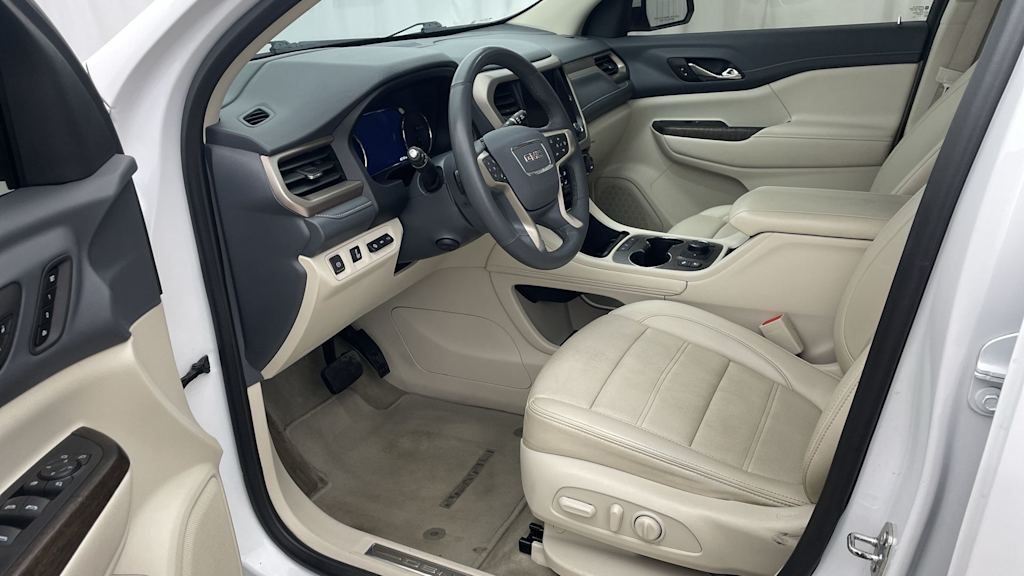 Thumbnail: 2023 GMC Acadia - 10