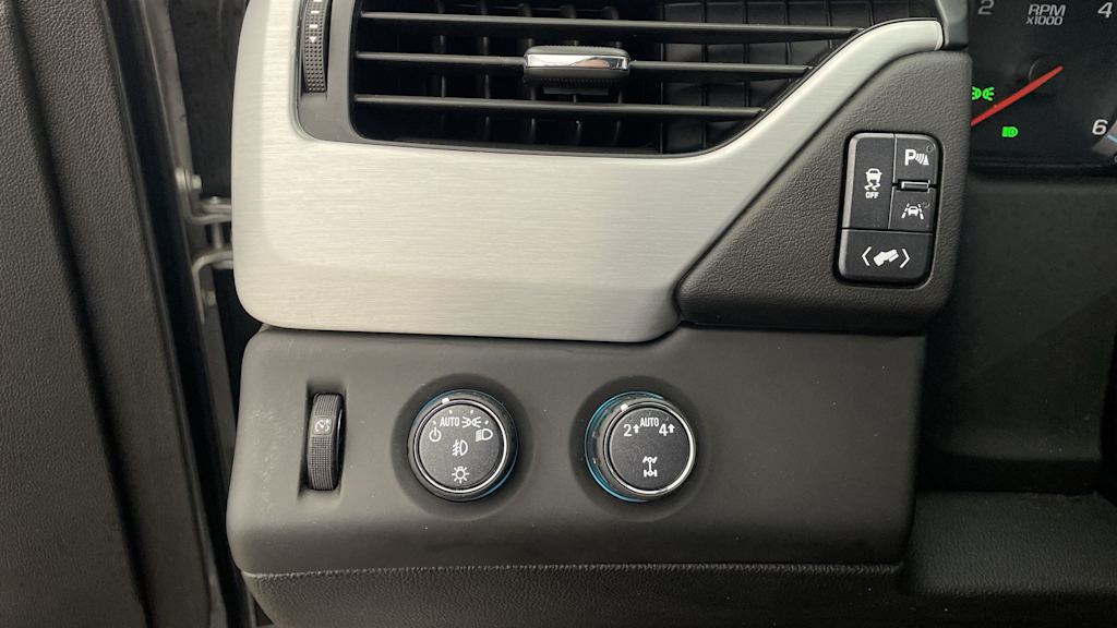 Thumbnail: 2020 GMC Yukon XL - 32