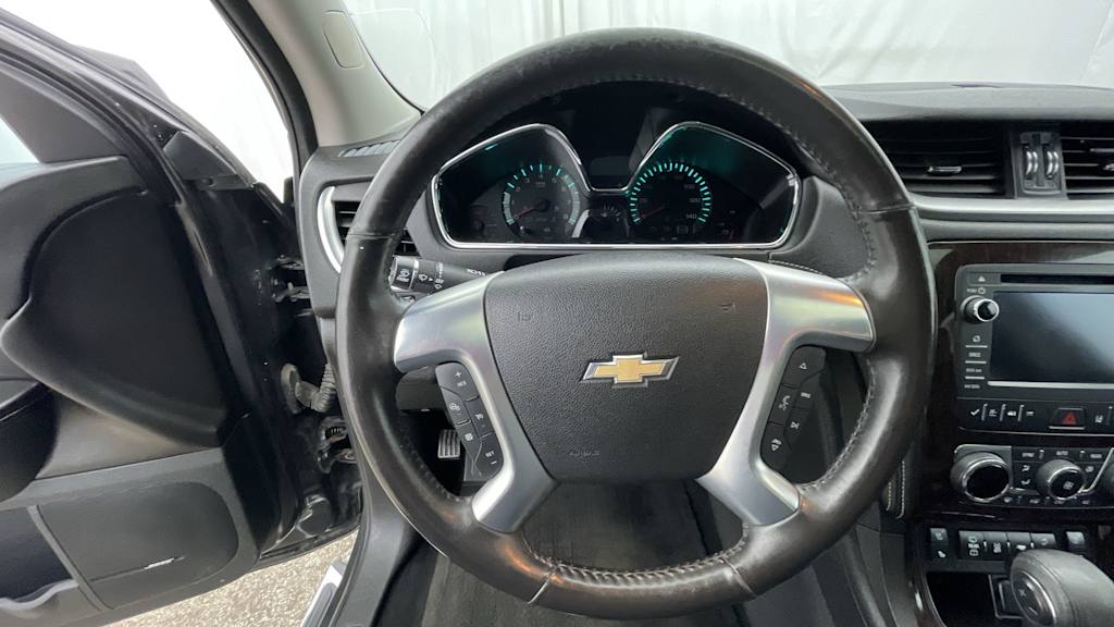 Thumbnail: 2017 Chevrolet Traverse - 9