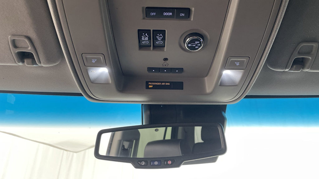 Thumbnail: 2016 Chevrolet Tahoe - 31