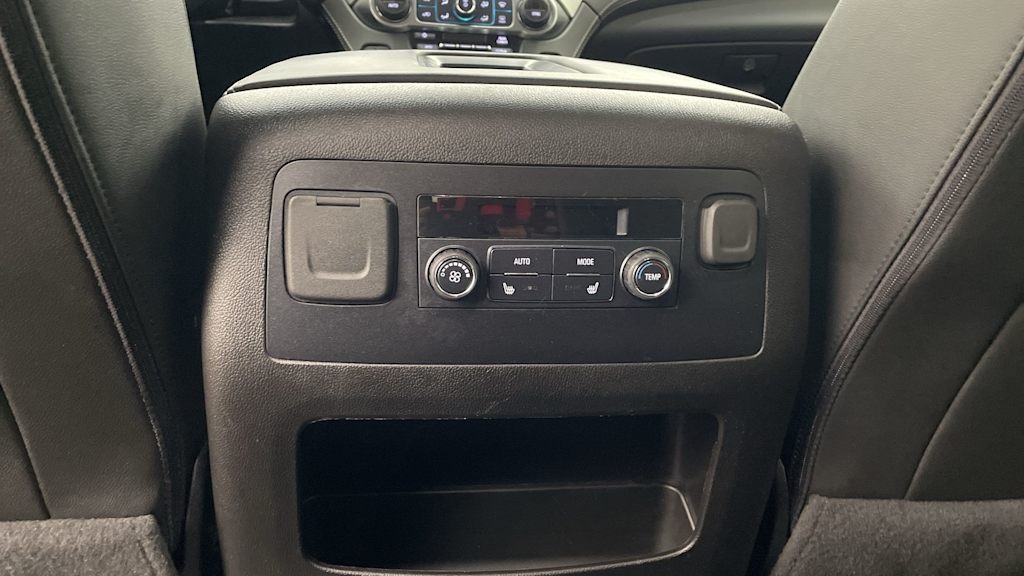 Thumbnail: 2019 Chevrolet Tahoe - 35