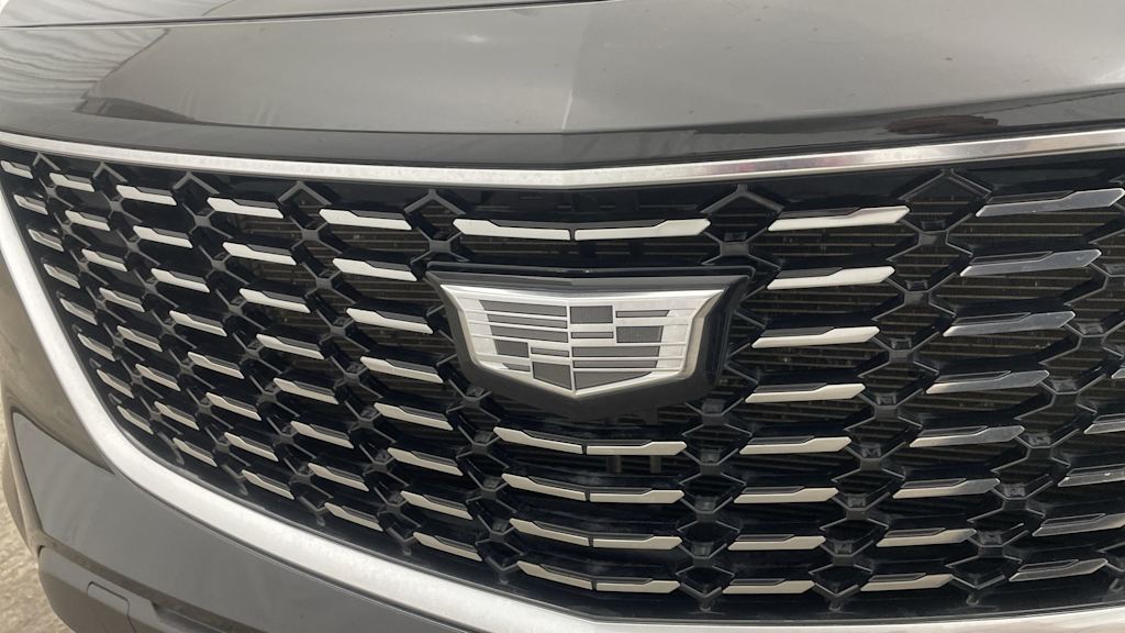Thumbnail: 2021 Cadillac XT4 - 6