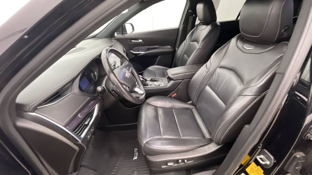 Thumbnail: 2021 Cadillac XT4 - 11