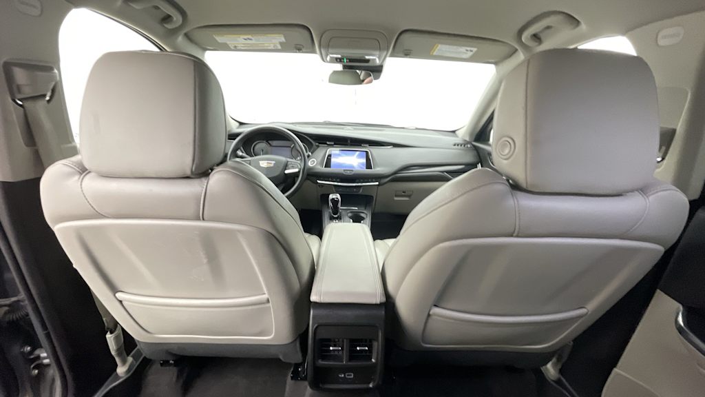 Thumbnail: 2023 Cadillac XT4 - 20