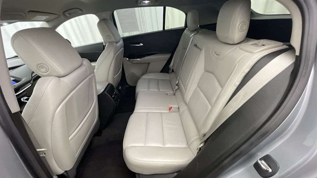 Thumbnail: 2023 Cadillac XT4 - 12