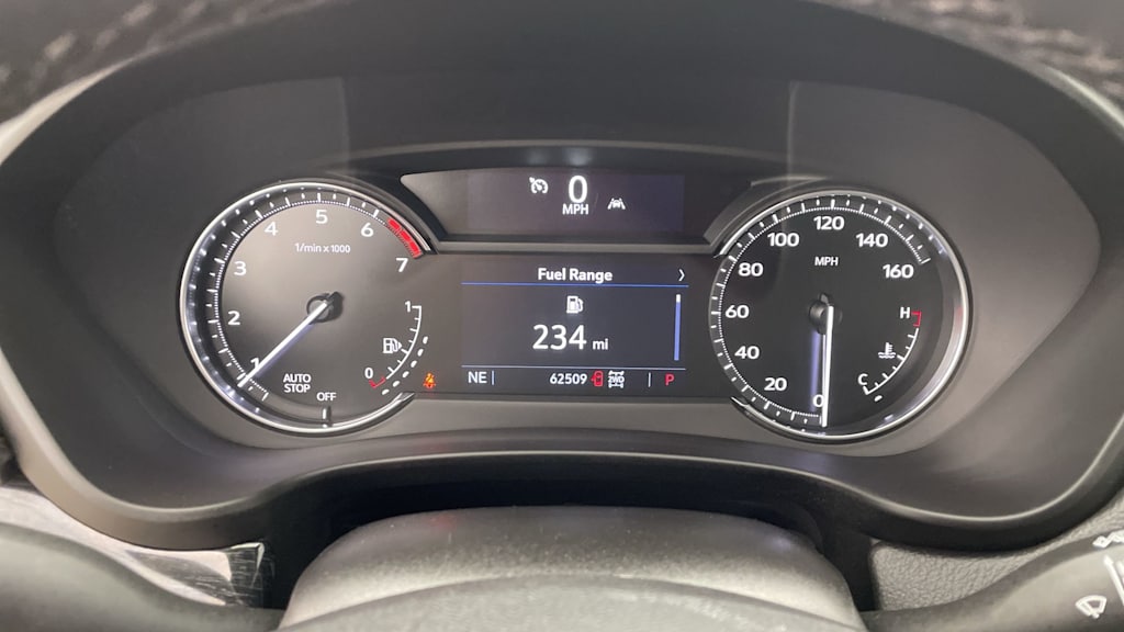 Thumbnail: 2023 Cadillac XT4 - 15