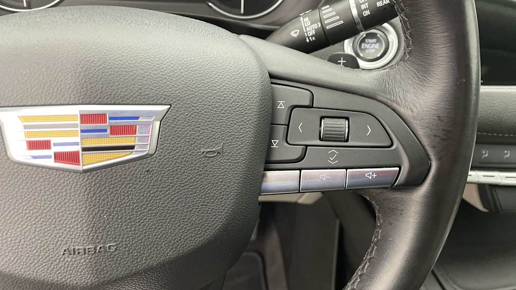 Thumbnail: 2023 Cadillac XT4 - 24