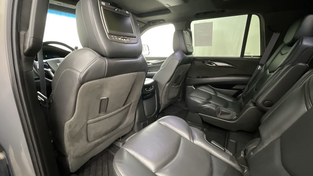 Thumbnail: 2017 Cadillac Escalade - 13
