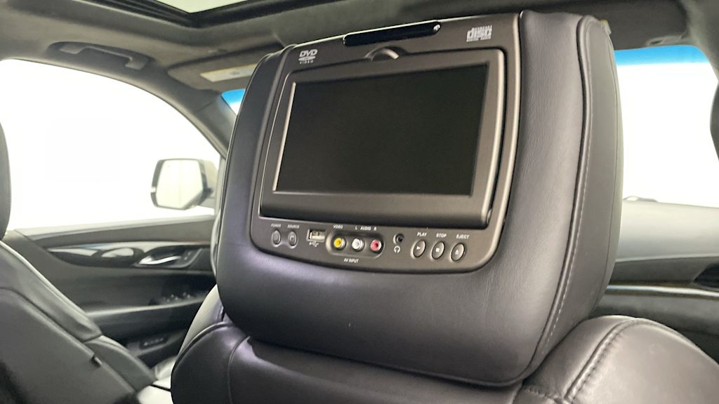 Thumbnail: 2017 Cadillac Escalade - 7