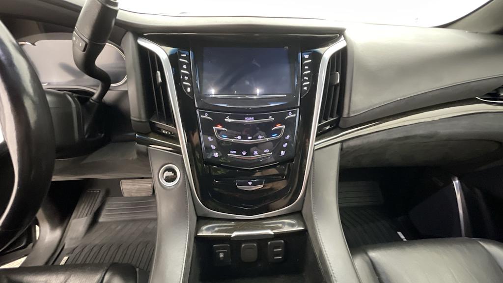 Thumbnail: 2018 Cadillac Escalade - 13