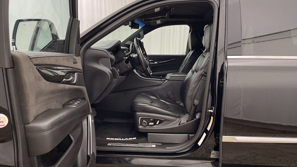 Thumbnail: 2018 Cadillac Escalade - 21