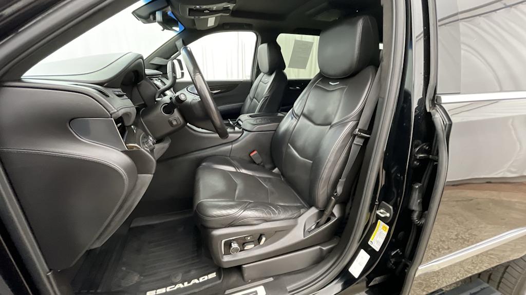Thumbnail: 2018 Cadillac Escalade - 10