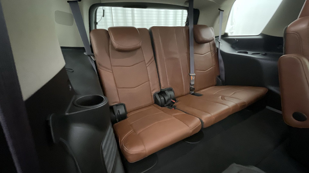 Thumbnail: 2015 Cadillac Escalade - 24