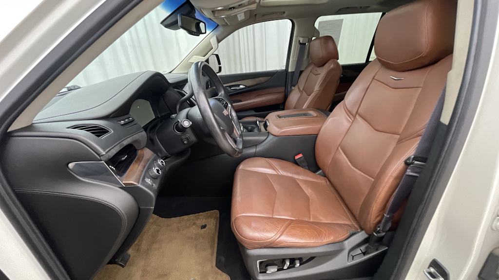 Thumbnail: 2015 Cadillac Escalade - 11