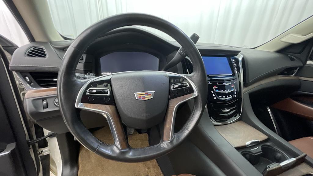 Thumbnail: 2015 Cadillac Escalade - 2