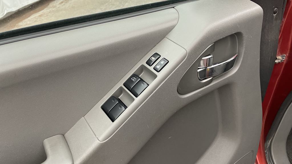 Thumbnail: 2016 Nissan Frontier - 19
