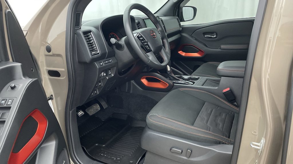 Thumbnail: 2024 Nissan Frontier - 10