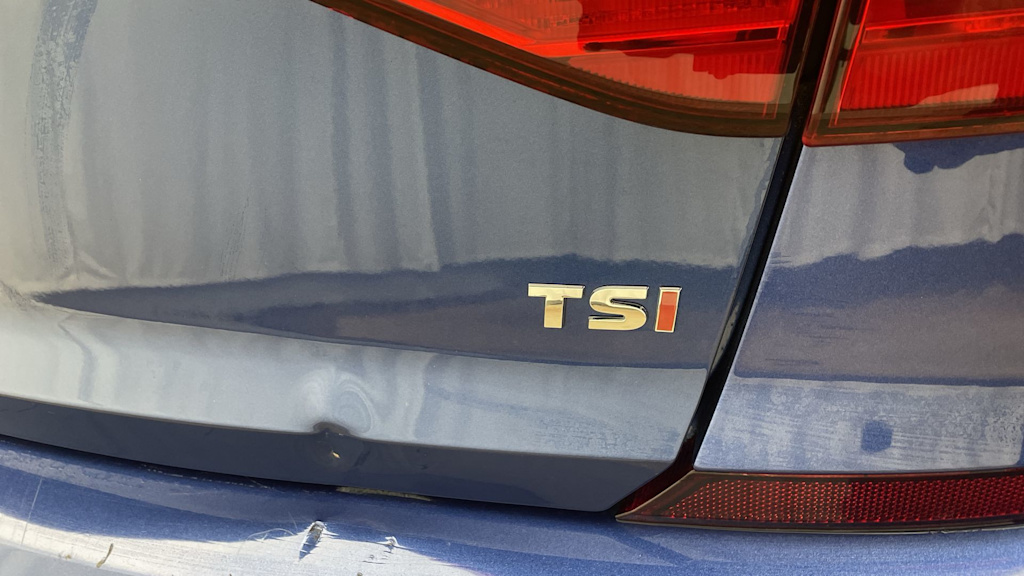 Thumbnail: 2016 Volkswagen Passat - 6
