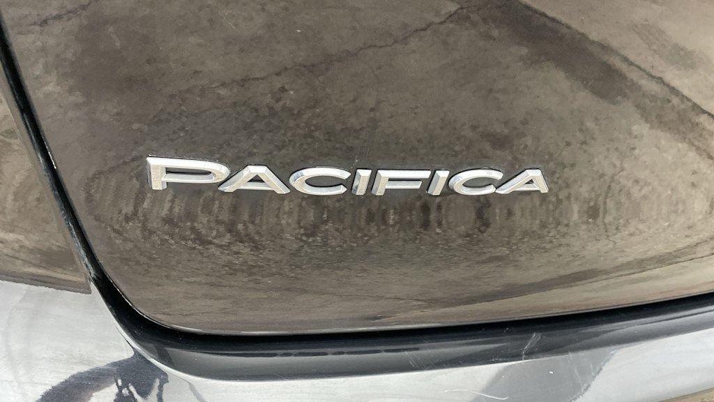 2019 Chrysler Pacifica Touring L 40