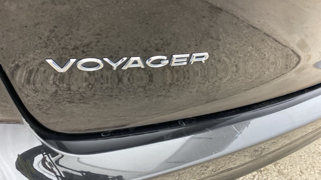 2021 Chrysler Voyager LXi 31
