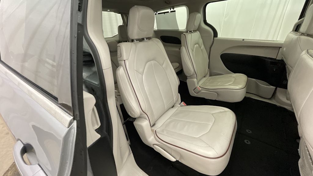 Thumbnail: 2019 Chrysler Pacifica - 22