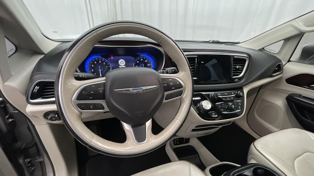 Thumbnail: 2019 Chrysler Pacifica - 2