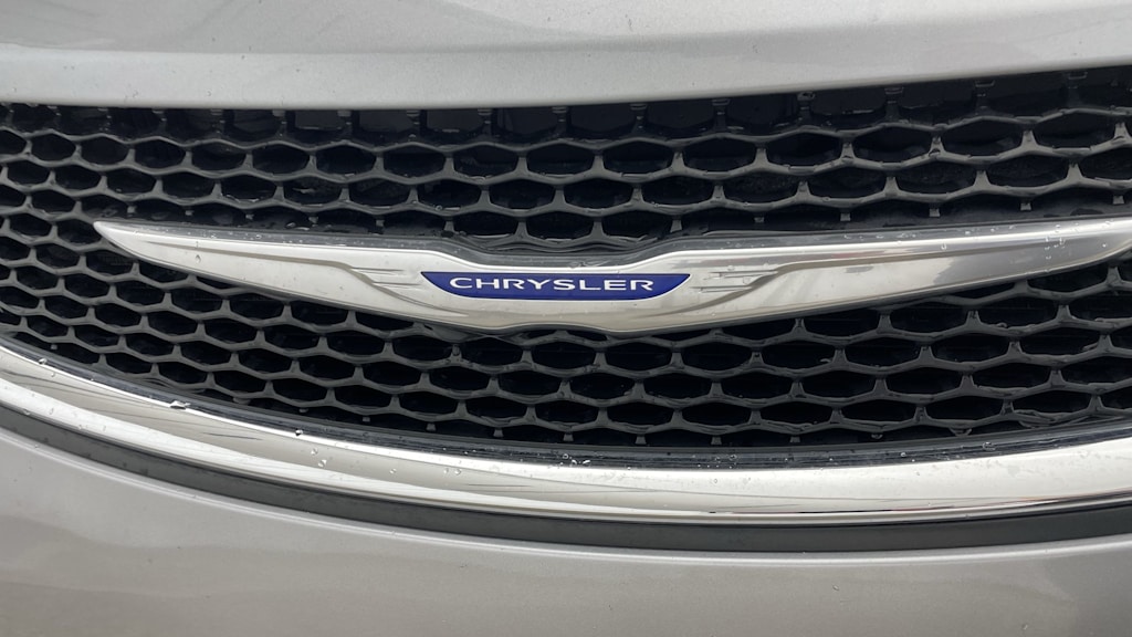 Thumbnail: 2019 Chrysler Pacifica - 44