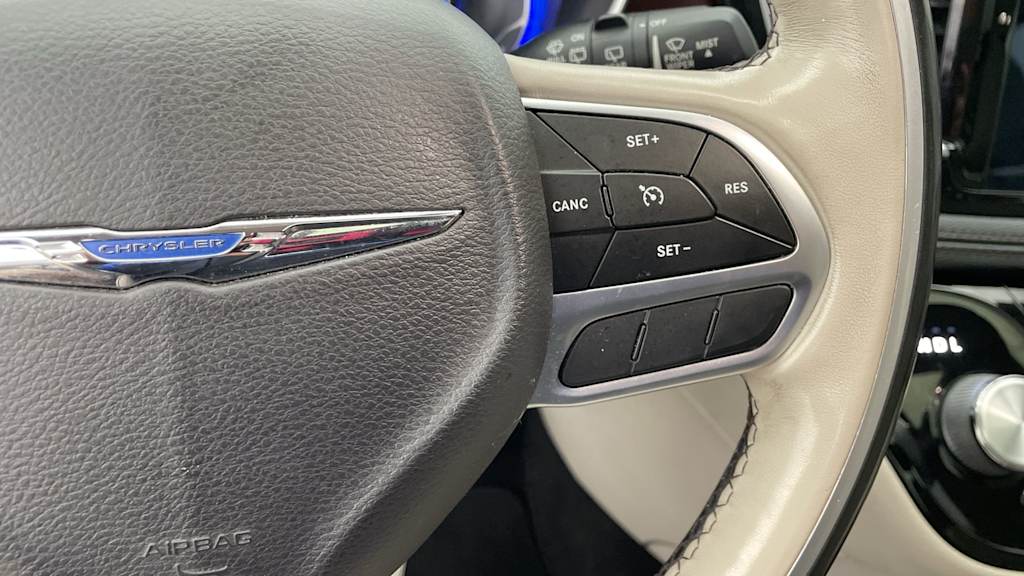 Thumbnail: 2019 Chrysler Pacifica - 27