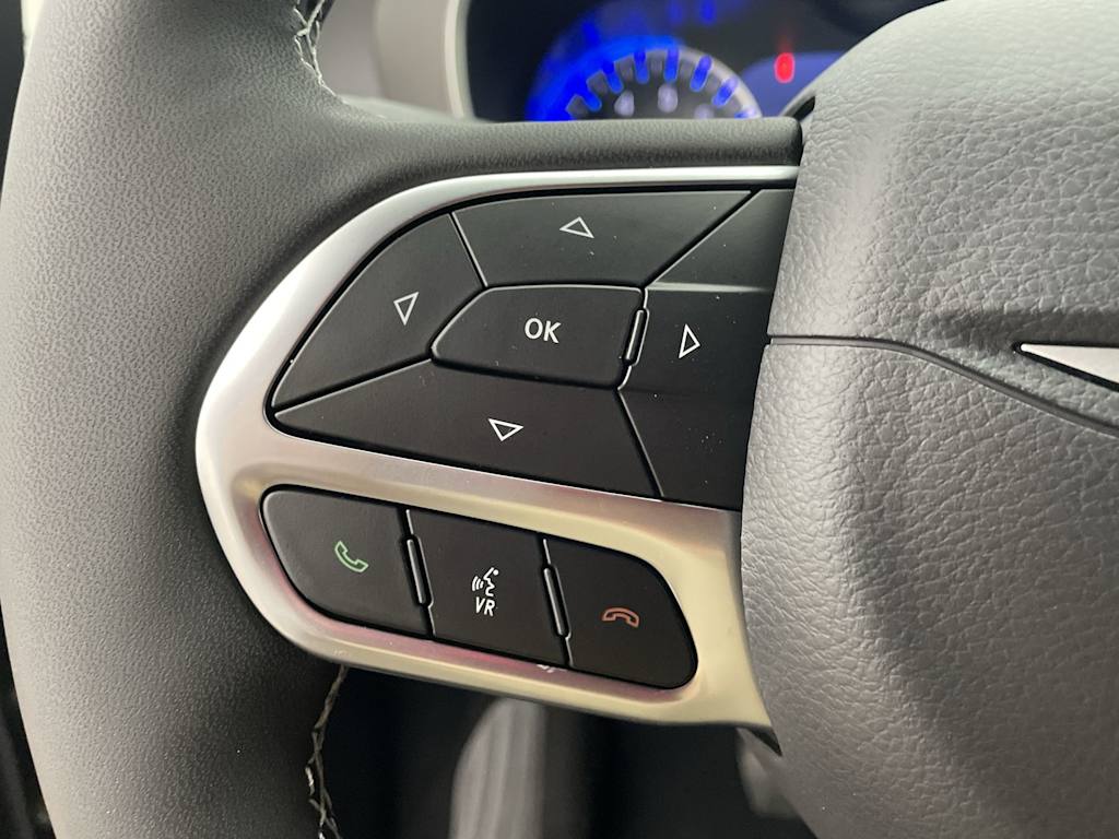 Thumbnail: 2027 Chrysler Pacifica - 25