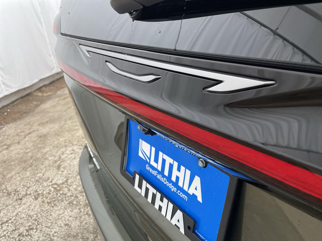 Thumbnail: 2027 Chrysler Pacifica - 35