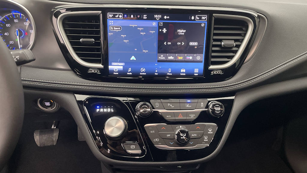 Thumbnail: 2026 Chrysler Pacifica - 28