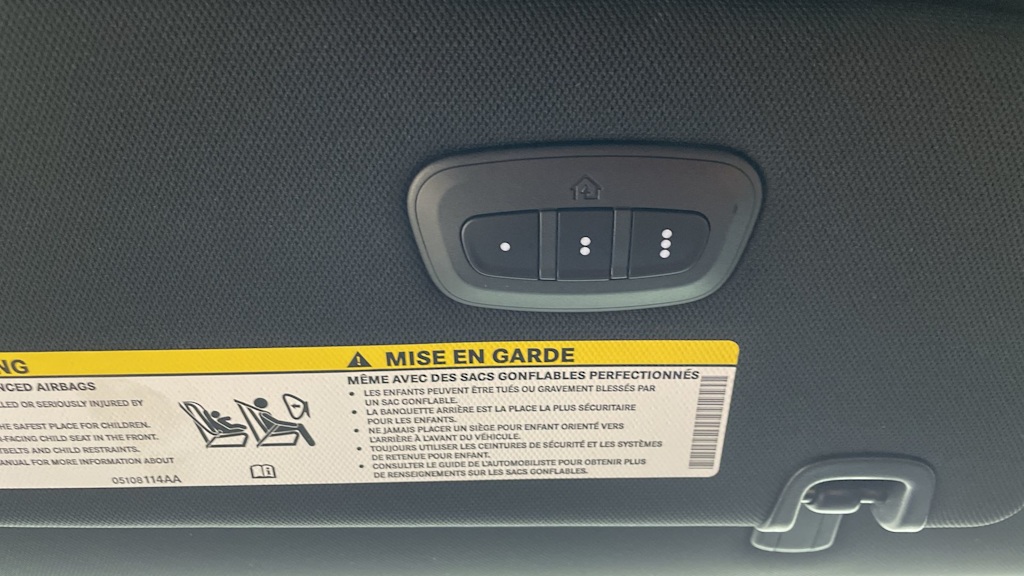 Thumbnail: 2026 Chrysler Pacifica - 32